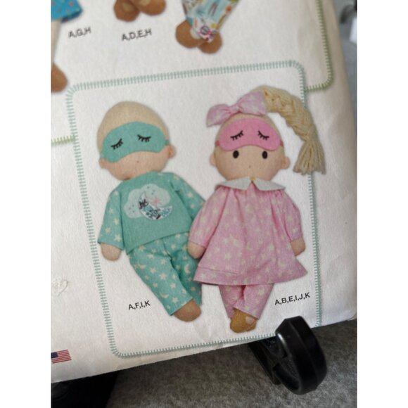 Simplicity S9440 Doll & Clothes Sewing Pattern Size 19" Doll Uncut - Picture 3 of 10